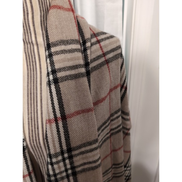 V. FRAAS Cozy Camel Red Black Plaid Open-Front Poncho Wrap Shawl Cape Fall - Picture 2 of 6